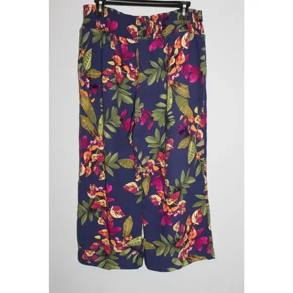 J. Jill Wide Leg Cropped Floral Smocked Pull on Pants M Tropical Vacation Resort - Picture 3 of 8